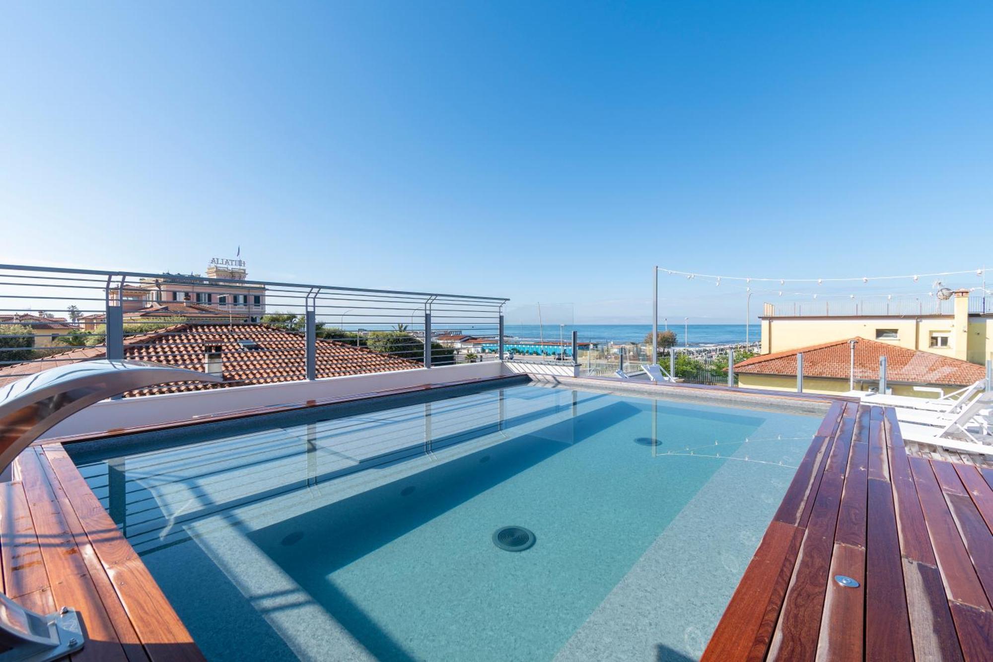 Residence Stella Marina di Massa Buitenkant foto